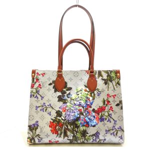 ルイヴィトン/トートバッグ/オンザゴーMM/シルバー/キャンバス/型番：M21233の買取実績